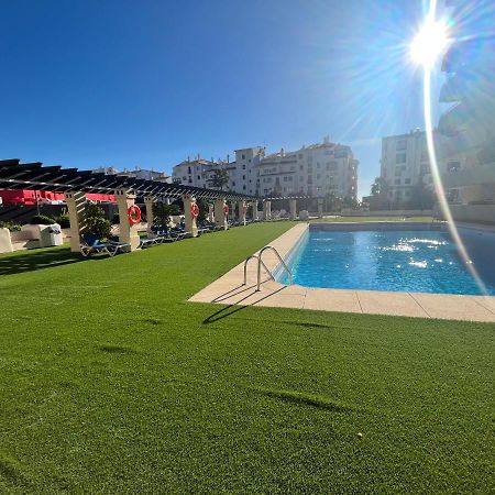 Heart Of Puerto Banus Newly Renavated Free Parking , Wifi ,Pool,Gym,Padel Court Apartment Marbella Exterior foto
