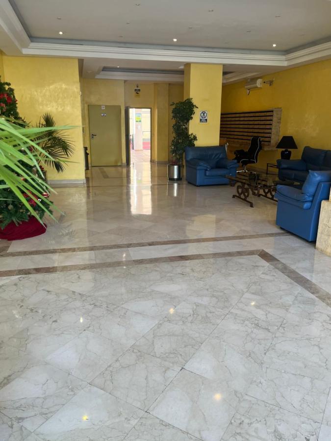 Heart Of Puerto Banus Newly Renavated Free Parking , Wifi ,Pool,Gym,Padel Court Apartment Marbella Exterior foto